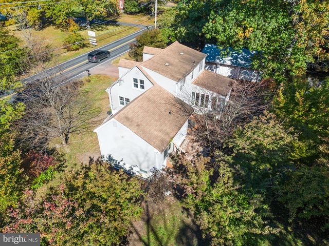 7 N RIDGE RD, Perkasie, PA 18944