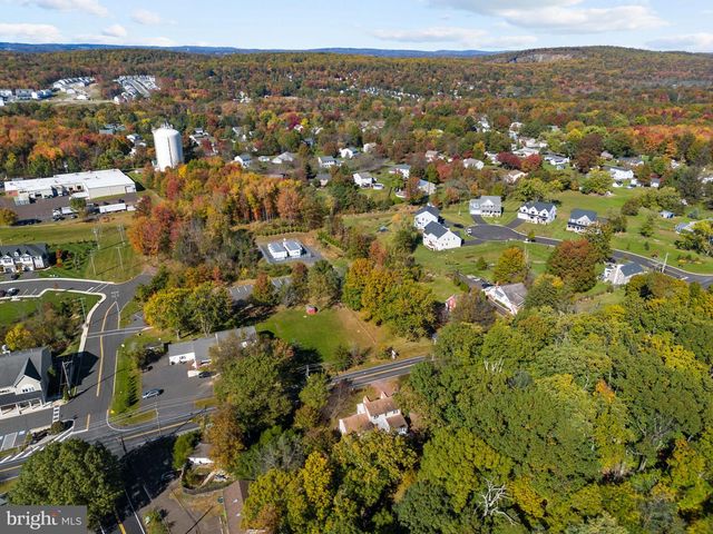 7 N RIDGE RD, Perkasie, PA 18944