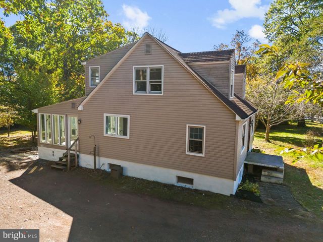 7 N RIDGE RD, Perkasie, PA 18944