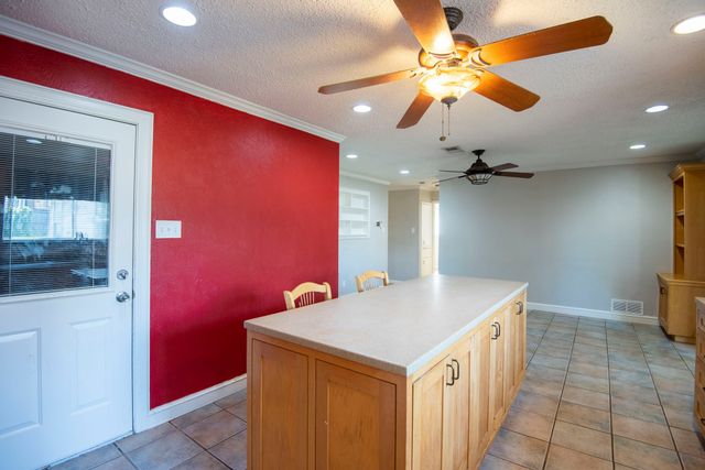 2906 David Lane, Arlington, TX 76013