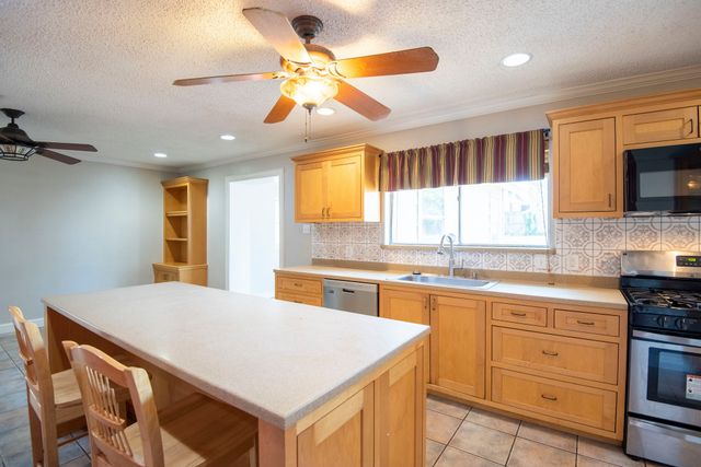 2906 David Lane, Arlington, TX 76013