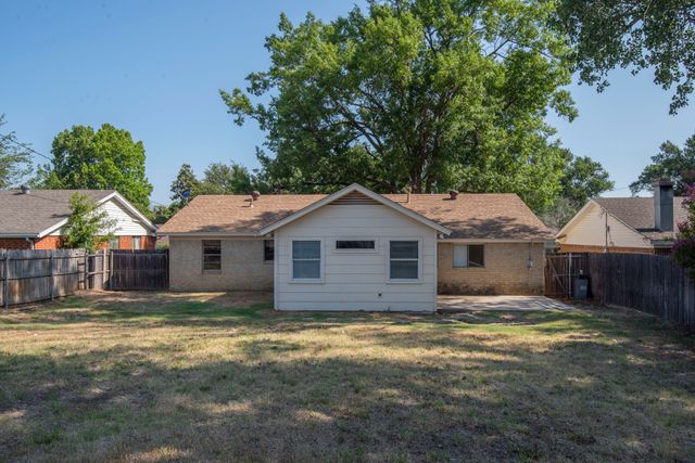 2906 David Lane, Arlington, TX 76013