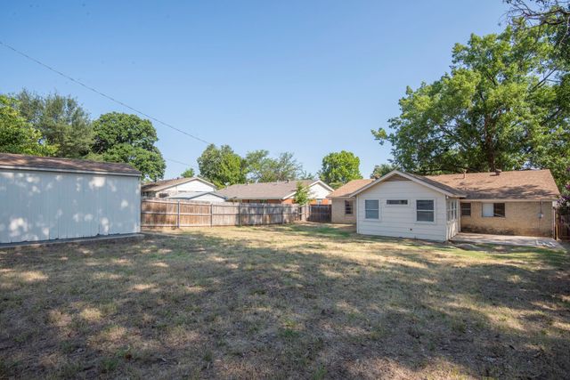 2906 David Lane, Arlington, TX 76013