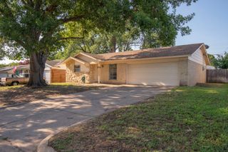 2906 David Lane, Arlington, TX 76013
