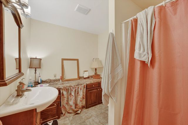 8088 Telegraph Road, Quinlan, TX 75474
