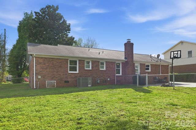 13657 Idlewild Road, Matthews, NC 28105