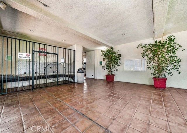 5460 White Oak G101, Encino (los Angeles), CA 91316