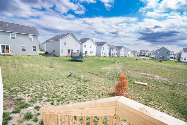 8587 Erie Loop, Canal Winchester, OH 43110