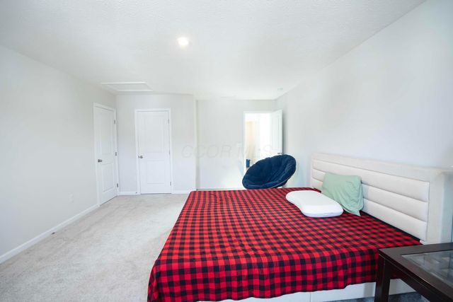 8587 Erie Loop, Canal Winchester, OH 43110