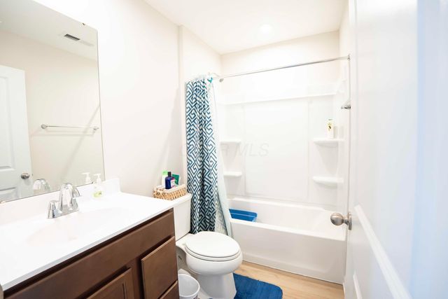 8587 Erie Loop, Canal Winchester, OH 43110