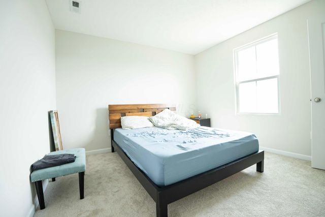 8587 Erie Loop, Canal Winchester, OH 43110