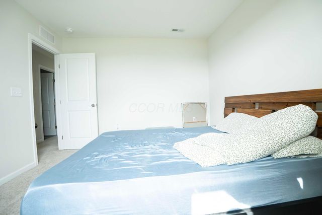 8587 Erie Loop, Canal Winchester, OH 43110