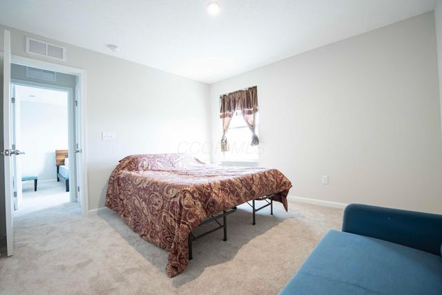 8587 Erie Loop, Canal Winchester, OH 43110