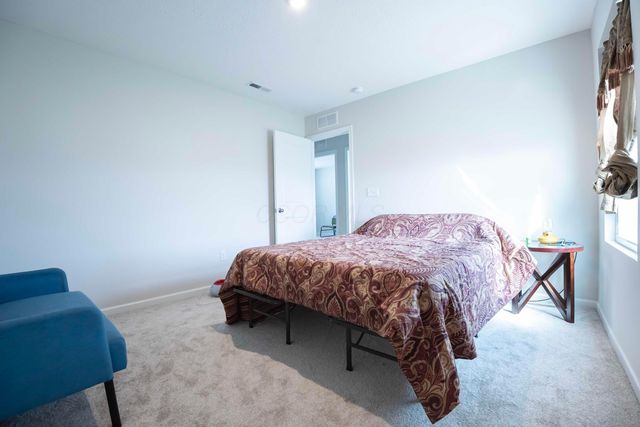 8587 Erie Loop, Canal Winchester, OH 43110