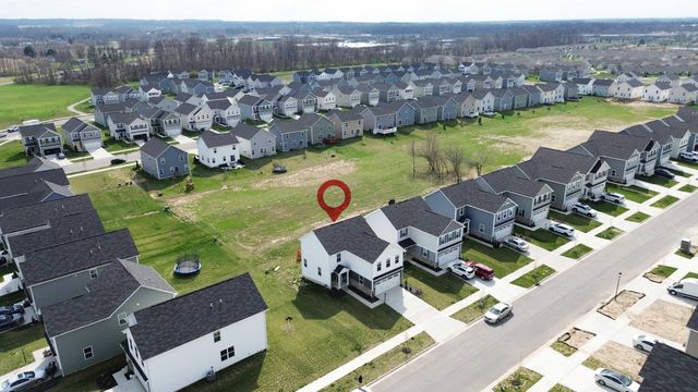 8587 Erie Loop, Canal Winchester, OH 43110