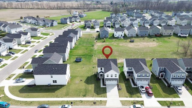 8587 Erie Loop, Canal Winchester, OH 43110