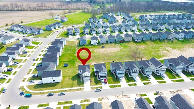 8587 Erie Loop, Canal Winchester, OH 43110