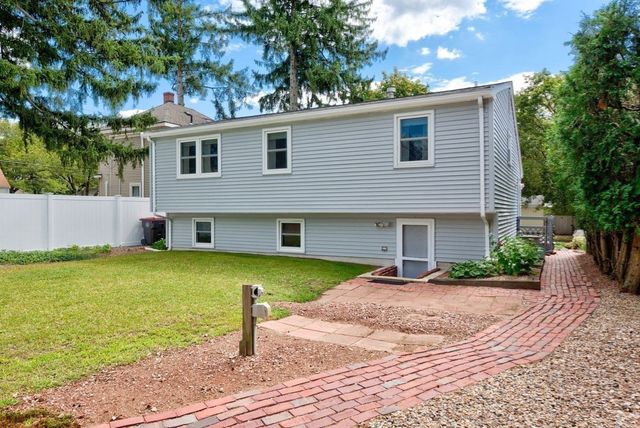 58 Earley St, Brockton, MA 02302