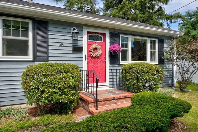58 Earley St, Brockton, MA 02302