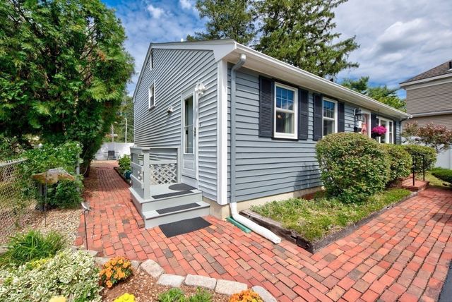 58 Earley St, Brockton, MA 02302