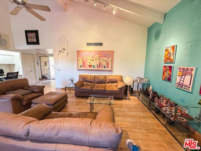 1833 S Araby Drive 11, Palm Springs, CA 92264