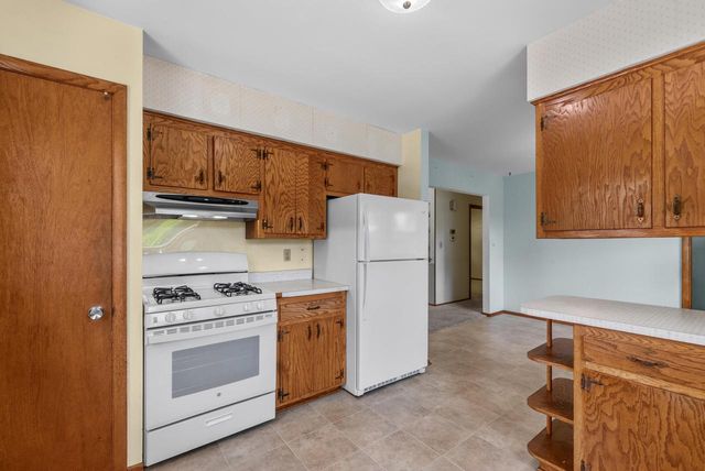 1534 N Holden STREET, Port Washington, WI 53074