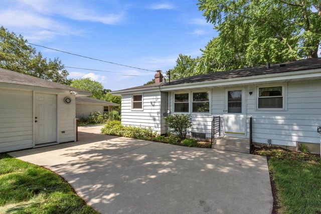 1534 N Holden STREET, Port Washington, WI 53074