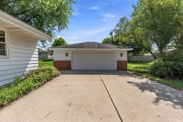 1534 N Holden STREET, Port Washington, WI 53074