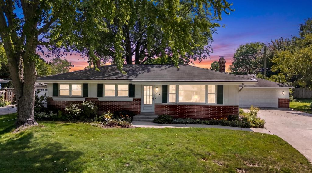 1534 N Holden STREET, Port Washington, WI 53074