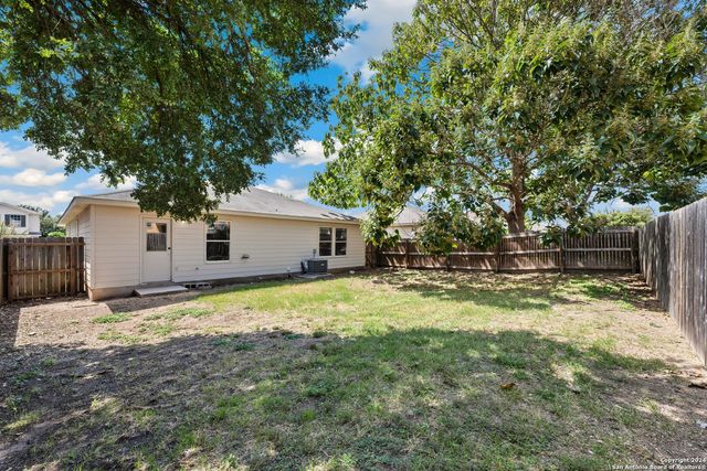 125 POINTE LOOP, Cibolo, TX 78108