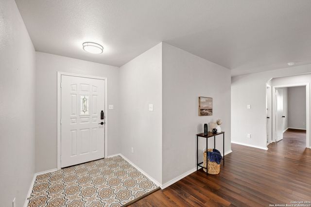125 POINTE LOOP, Cibolo, TX 78108