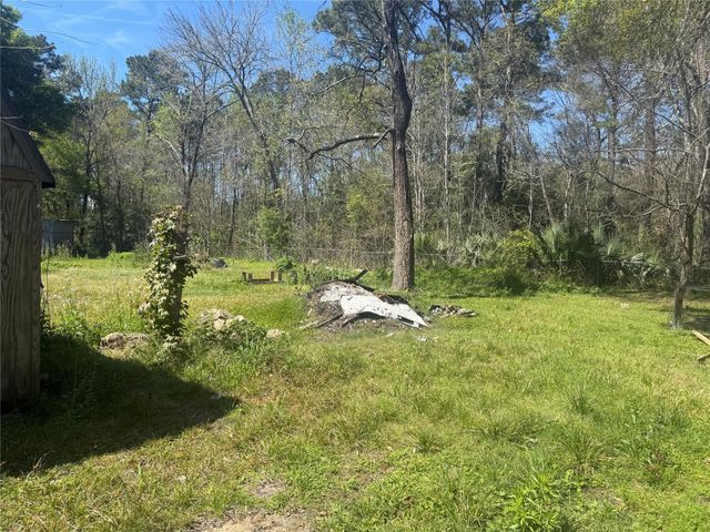 137 County Road 459, Dayton, TX 77535