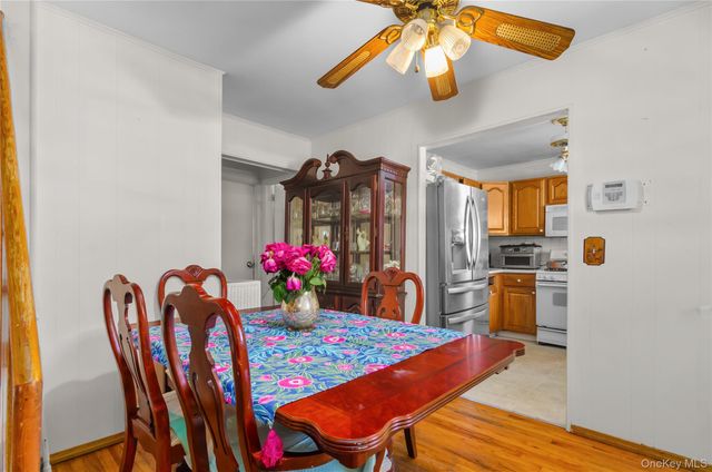 5 S Ronald Drive S, Amityville, NY 11701