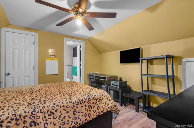 5 S Ronald Drive S, Amityville, NY 11701
