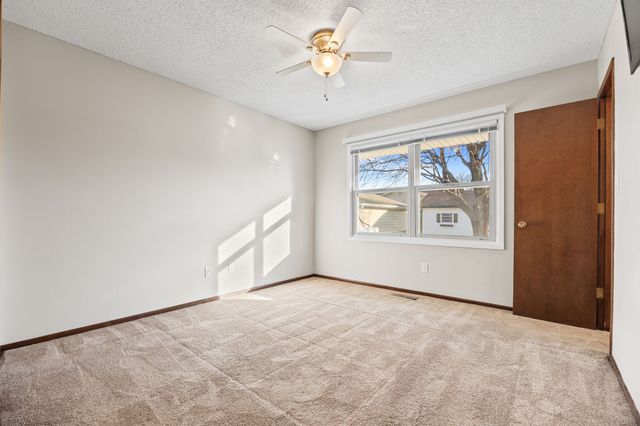 521 NE 6th Street, Ankeny, IA 50021