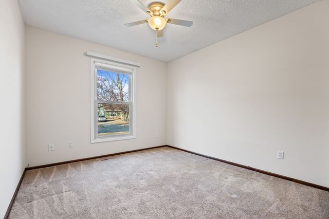 521 NE 6th Street, Ankeny, IA 50021