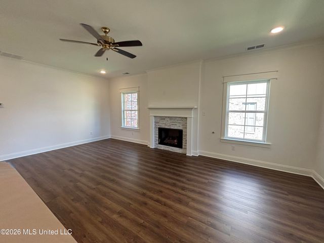 4203 S Bolivar Trail, Olive Branch, MS 38654