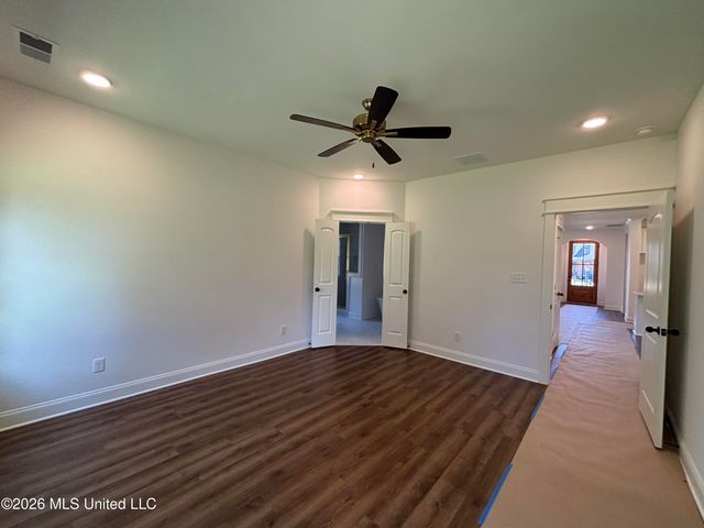 4203 S Bolivar Trail, Olive Branch, MS 38654