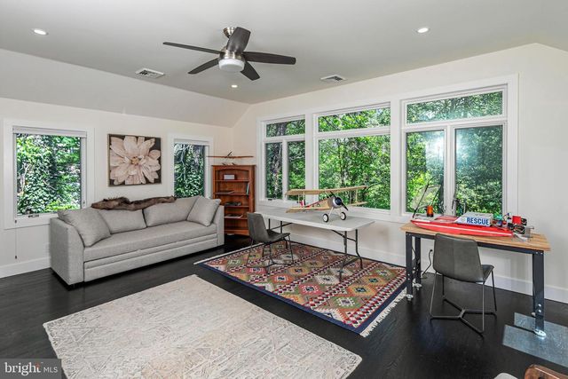 307 EDGERSTOUNE RD, Princeton, NJ 08540