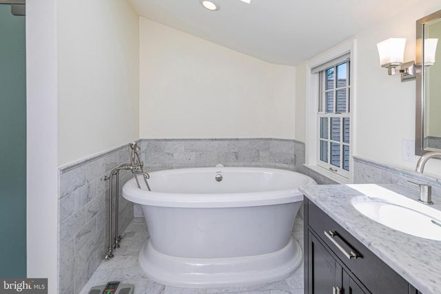 307 EDGERSTOUNE RD, Princeton, NJ 08540