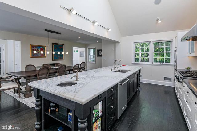 307 EDGERSTOUNE RD, Princeton, NJ 08540