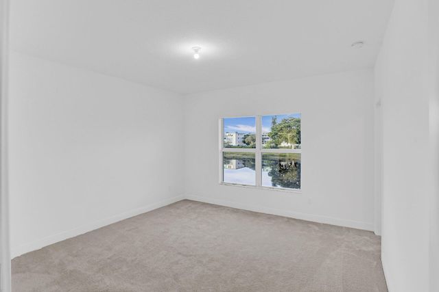 585 SANDERLING Circle, Deerfield Beach, FL 33442