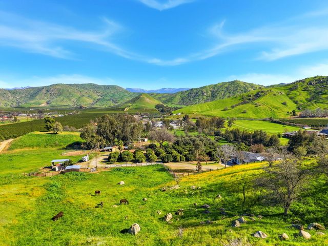 31967 Sierra Drive, Lemon Cove, CA 93244