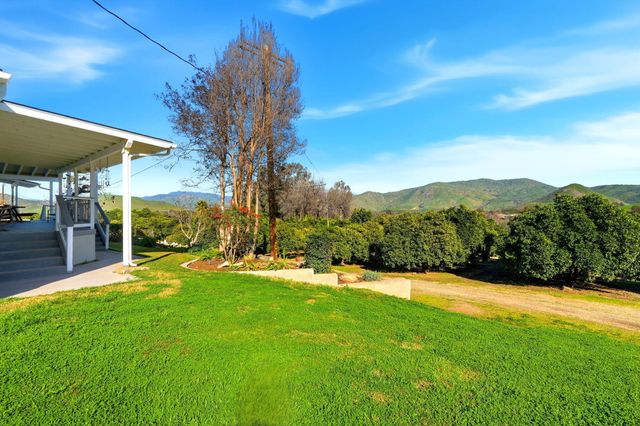 31967 Sierra Drive, Lemon Cove, CA 93244