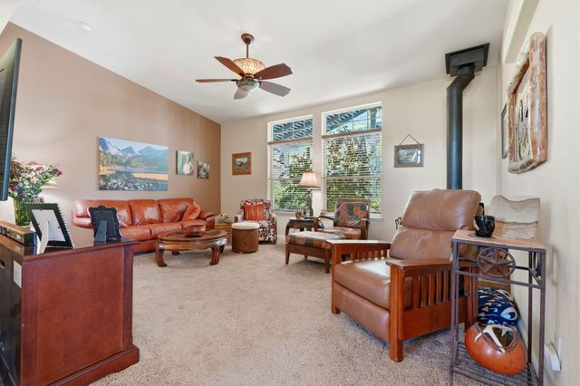 31967 Sierra Drive, Lemon Cove, CA 93244