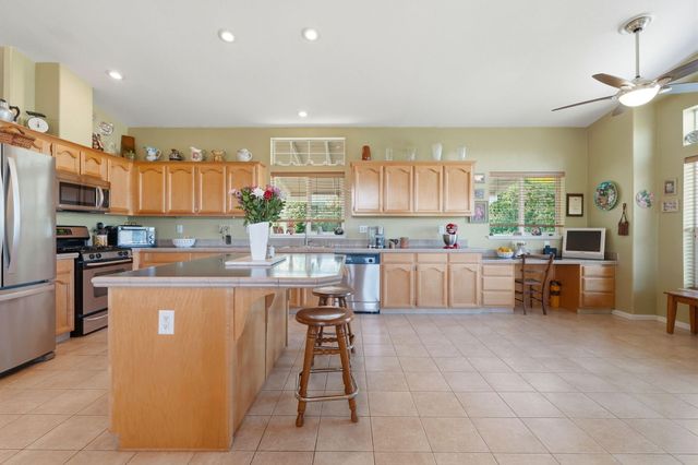 31967 Sierra Drive, Lemon Cove, CA 93244