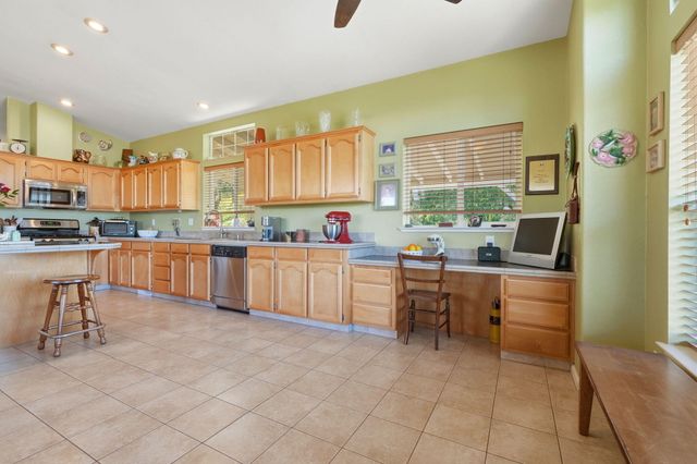 31967 Sierra Drive, Lemon Cove, CA 93244