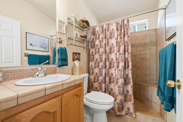 31967 Sierra Drive, Lemon Cove, CA 93244