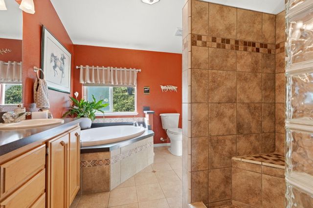 31967 Sierra Drive, Lemon Cove, CA 93244