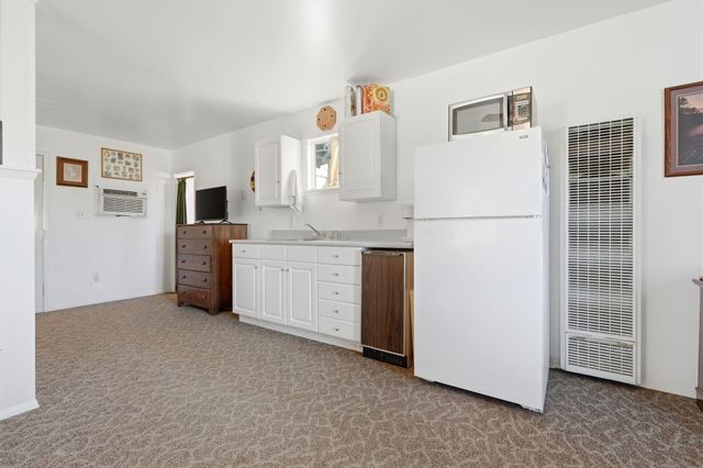 31967 Sierra Drive, Lemon Cove, CA 93244